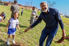 Plantio-Dia-da-Arvore_Lins-11