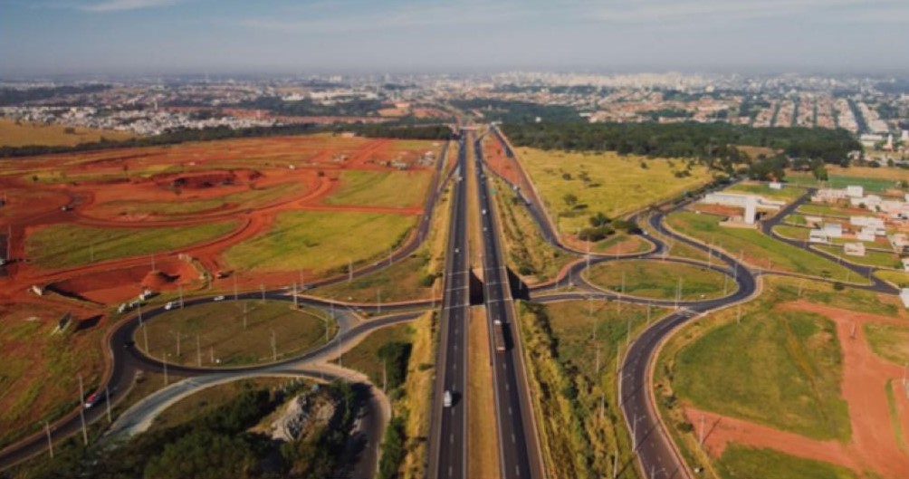BR-153: conheça a rodovia Transversal do Brasil